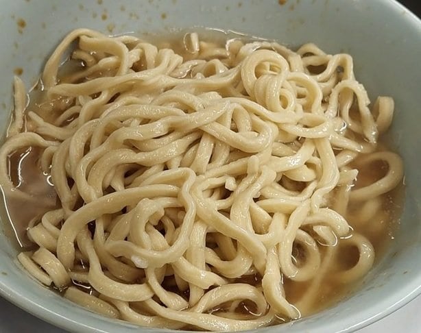 麺は店内で自家製麺
