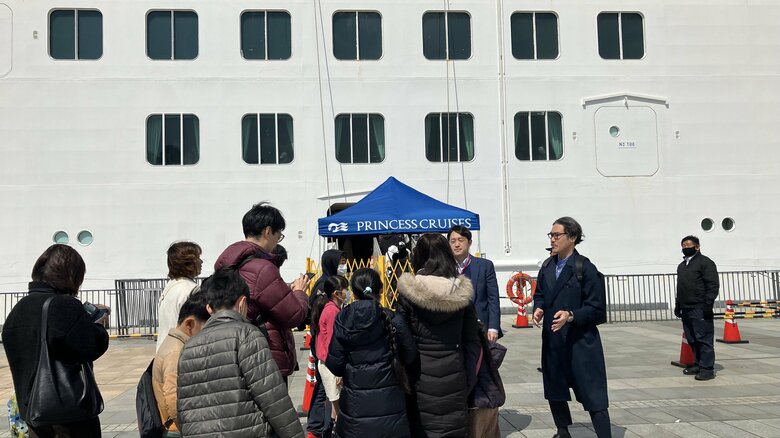 県民から300人を超える申し込みがあった見学会