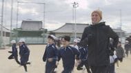 香川丸亀国際ハーフマラソンに出場　海外招待選手が小学生と交流　約２００人に走り方など指導【香川】