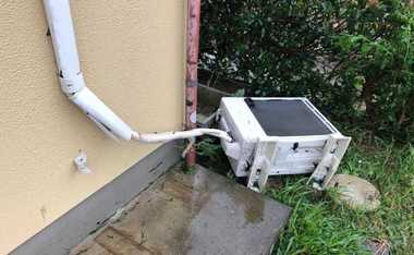 「倒れた室外機は自分で起こさないで!」台風の爪痕残る中、ダイキンが注意喚起…一体なぜ?