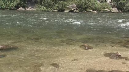 浅瀬から突然『急流』に…川遊び中の23歳男性が流され死亡 現場は“知る人ぞ知るスポット”水の事故を防ぐには