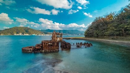 神秘の「水没」の世界へ。森や廃墟、電柱と水が織りなす異空間【一人旅研究会の“日本”ノスタルジック写真館】