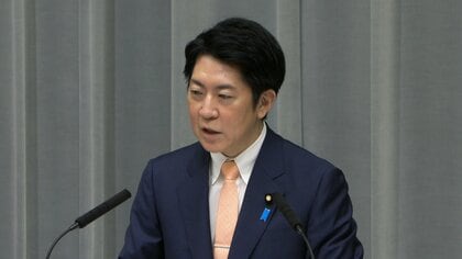 ナフサ供給不安でカルビー「ポテトチップス」白黒包装へ　政府「必要量は確保」「中東以外からの輸入3倍に」
