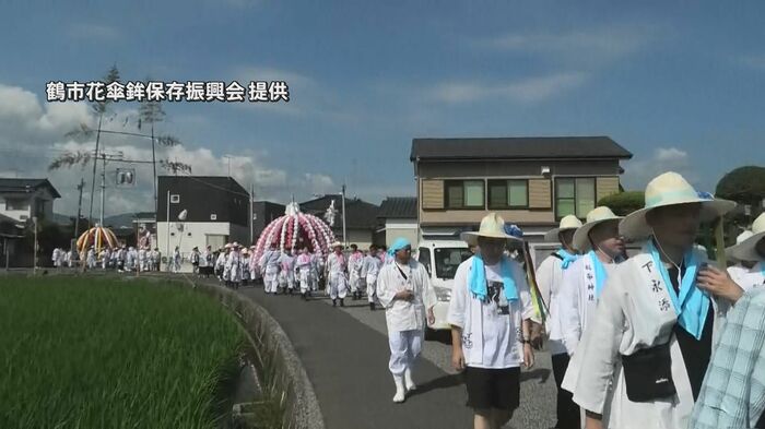 鶴市花傘鉾保存振興会提供
