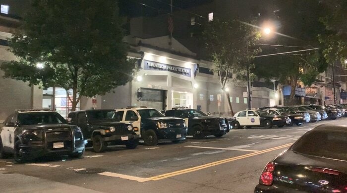 市民からは警察への不信感も出ている