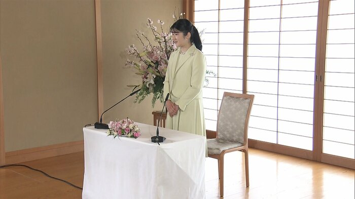 初めての記者会見に臨まれた愛子さま(午後2時すぎ 皇居)