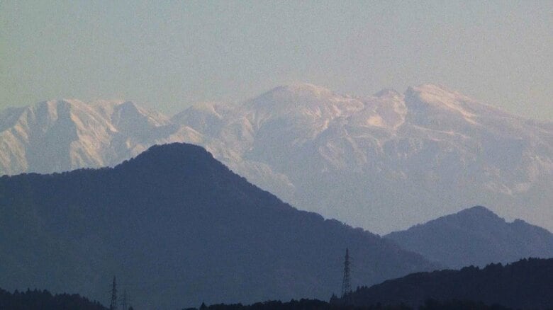 白山で初冠雪　去年より10日早く“雪化粧”　金沢地方気象台が発表　福井｜FNNプライムオンライン