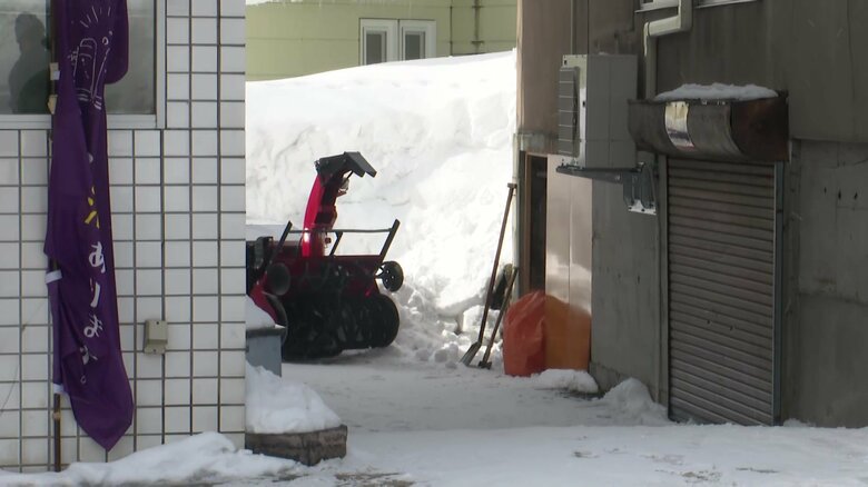 1人で雪かき中だった81歳男性が屋根からの落雪に埋もれ死亡　当時1メートル58センチの積雪　気温上昇による落雪・雪崩に注意　長野・小谷村｜FNNプライムオンライン