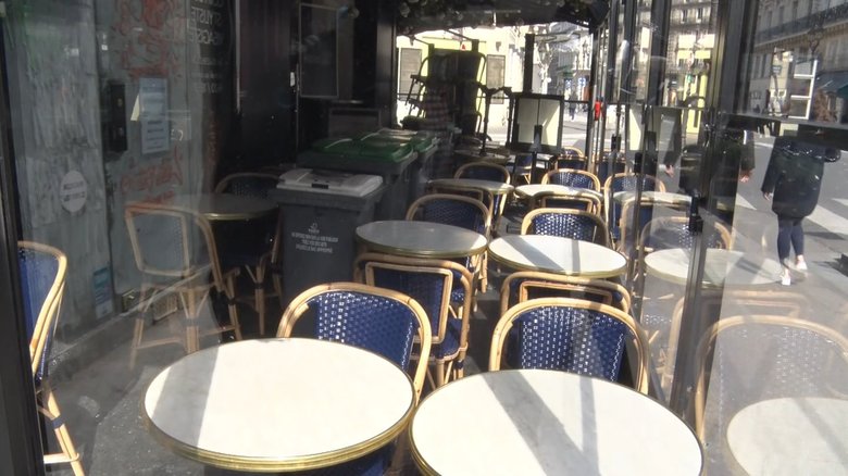 パリ市内・休業中のレストラン