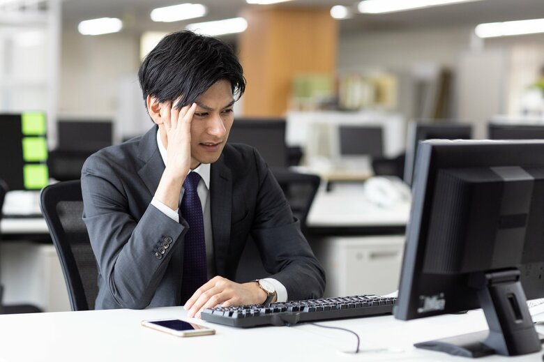 必要な注意はしっかりすることで若手に響く（画像：イメージ）