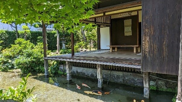 湧水庭園「四明荘」
