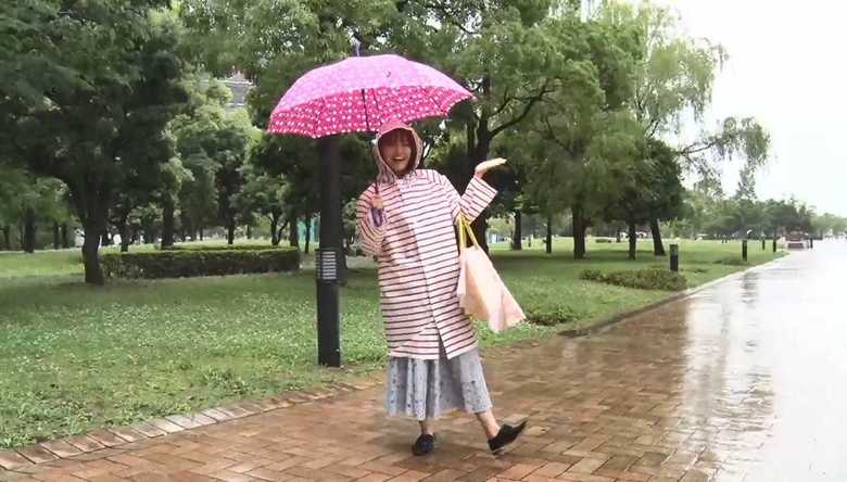 100円均一はもう古い? “プチゴージャス”な300円ショップで人気の「梅雨アイテム」