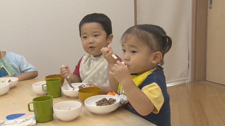 給食で汚れたエプロンなども園で洗濯