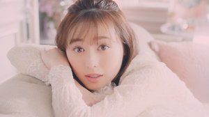 福原遥の“みつめ顔”に心奪われる…「大好き」な気持ちたっぷりの表情にカメラマンも…