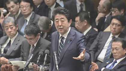 「1人あたり実質賃金」か「総雇用者所得」か　アベノミクスの成果はどちらでみるの？ 