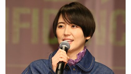 長澤まさみ 女優人生の“英雄”は「ダー子」…「五十嵐」役・小手伸也の生歌を絶賛 映画『コンフィデンスマンJP』
