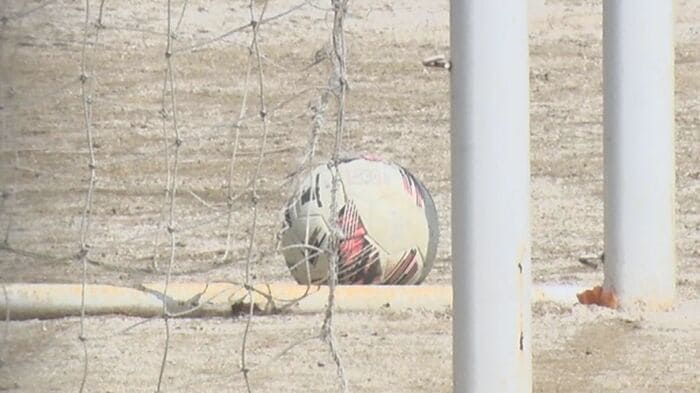 サッカーや野球を「全面禁止」にする学校が増えている