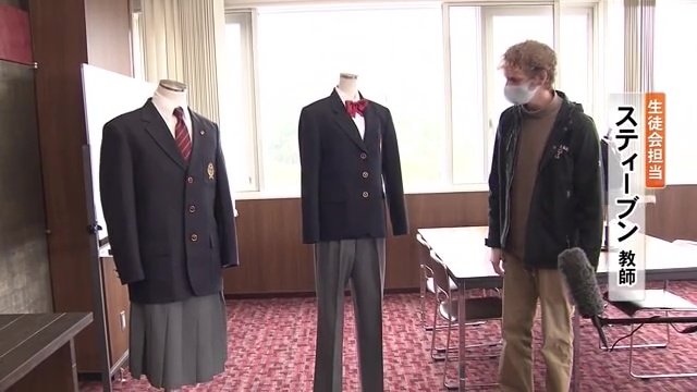 生徒会担当・スティーブン先生