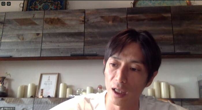 「僕はオフィスが無くてもいいと以前から考えていました」取材は自宅にてオンラインで行った。