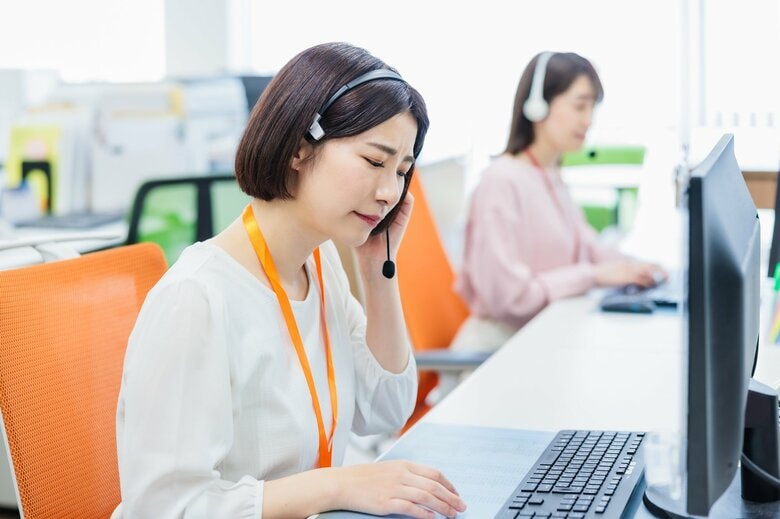 都内企業の7割がカスハラ対策講じず　カスハラ被害うけた業種は飲食店が最多　内容は「口調が攻撃的・威圧的」が約75％　東京商工リサーチ｜FNNプライムオンライン