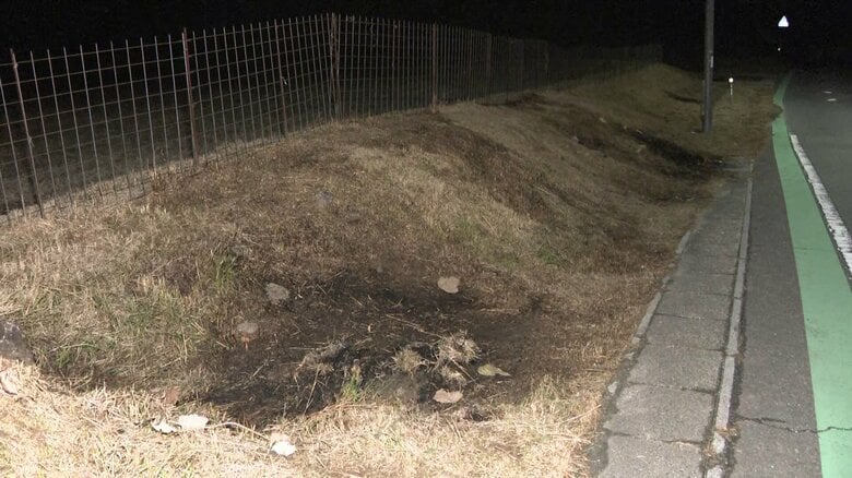 野焼きの火が服に燃え移る…80代位の男性がヤケドし意識不明の重体か 消火しようとしたとみられる妻もケガ｜FNNプライムオンライン