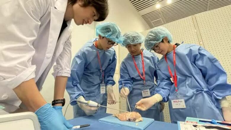 外科医の仕事を体験しよう！“ブラック・ジャック セミナー”開催＜福島県福島市＞｜FNNプライムオンライン