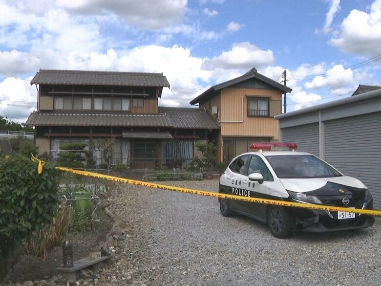 殺害された息子の“第一発見者”…母親を殺人の容疑で逮捕「主人に言われ手伝った」夫は車庫で首を吊り死亡｜FNNプライムオンライン