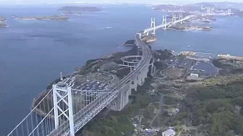 改造車の長時間滞在など近年、年末年始に迷惑行為…瀬戸大橋・与島PAで確認　本四高速が注意喚起【香川】｜FNNプライムオンライン