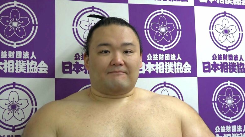 朝乃山が11勝目、十両優勝争いトップの藤凌駕を破り優勝に望みつなぐ　大相撲九州場所14日目結果速報｜FNNプライムオンライン