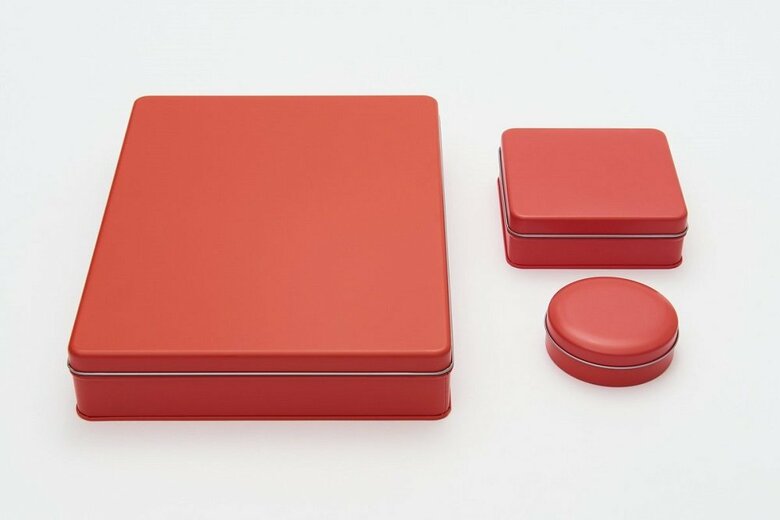 自社企画製品「Candy缶」（ストロベリーレッド）