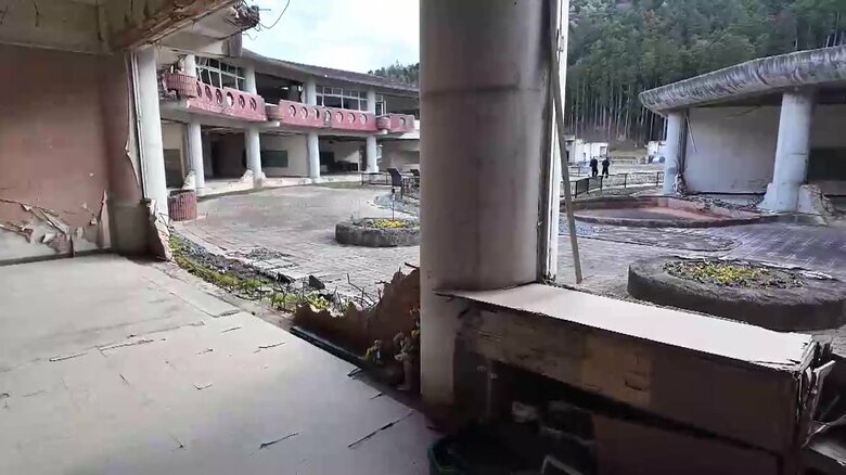 劣化が進む大川小学校