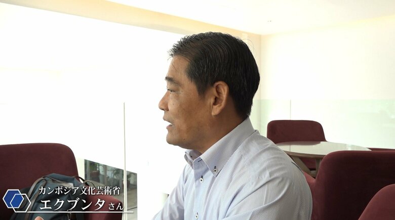 ・カンボジア文化芸術省のエク・ブンタさん。