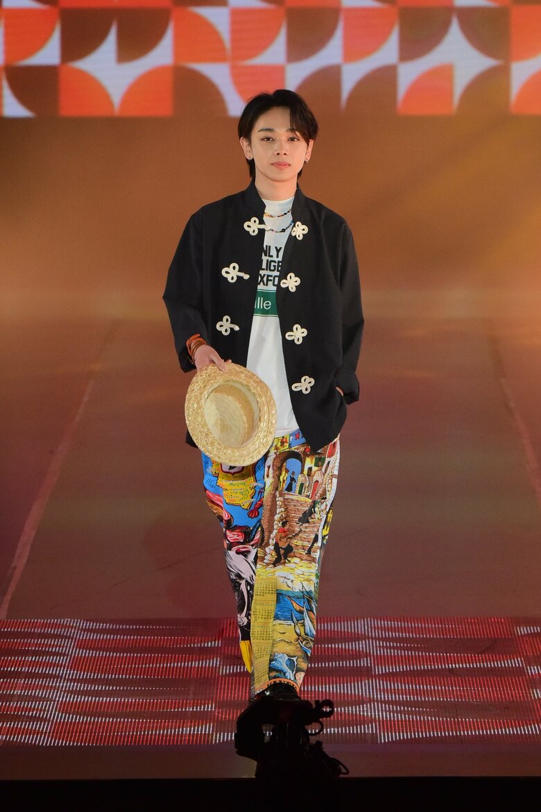 (c)Rakuten GirlsAward 2023 SPRING/SUMMER