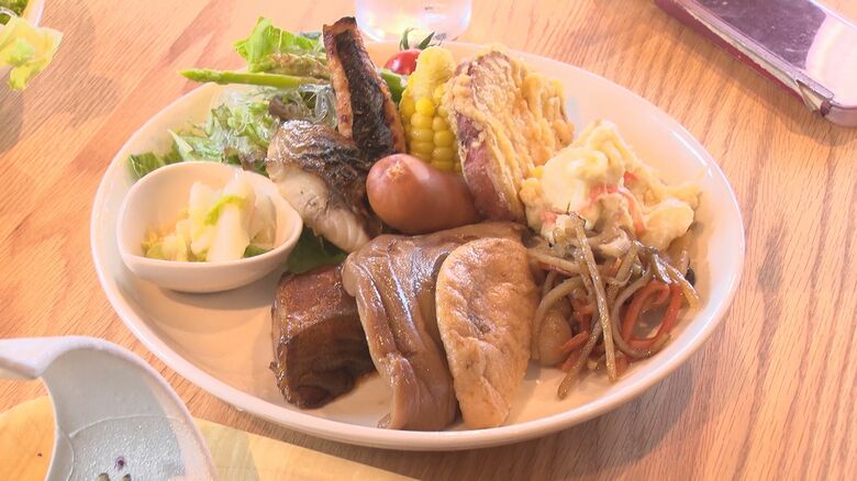 日替わり定食にはプレートと