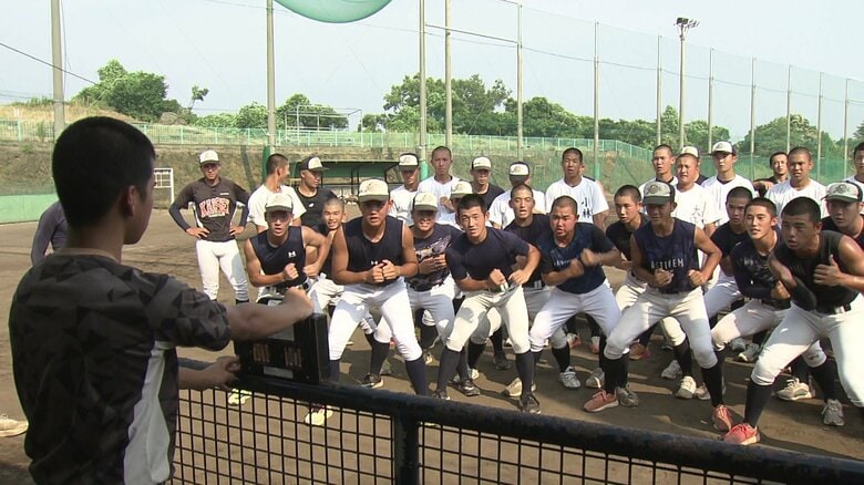 点灯するランプに動きを合わせるトレーニング