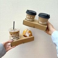 建築会社が手がける憩いの空間…70円から楽しめる焼きたてパンとコーヒーを楽しむ人気の地域密着カフェ