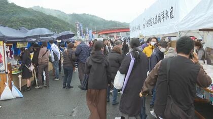 新鮮な海の幸がお値打ち…『きいながしま港市』伊勢エビやマグロなどが通常の2～3割引き 三重県紀北町