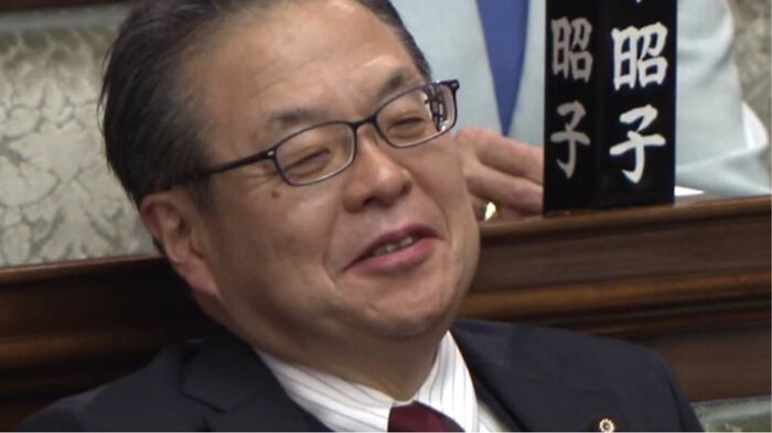 世耕弘成氏