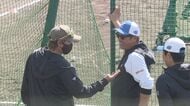 【ファイターズ】”お世辞抜きにして若手選手のポテンシャル高い”元中日の大砲 山崎武司臨時コーチが選手たちを熱血指導