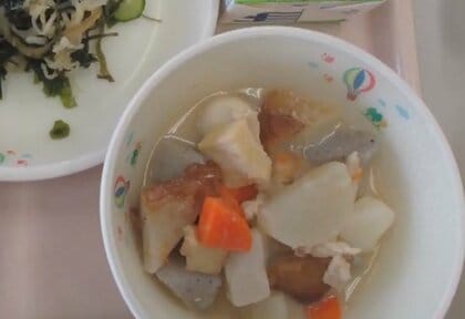 給食の「ウズラの卵」詰まらせ… “窒息”で小1男児が死亡　縦3cm・横2cmほどでカットされずに提供　福岡・みやま市