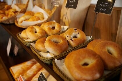 パン屋の倒産、大幅減　コスト高の「三重苦」直面も「パン食」シフトで復活　7割のパン屋が「黒字」に　課題は「納得感ある値上げ」