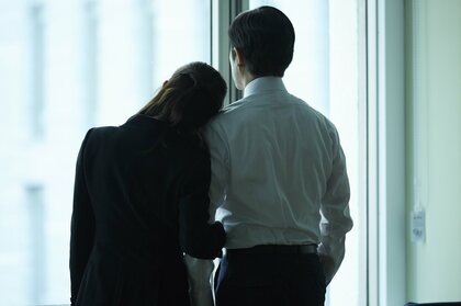 妻はホテルで浮気したのか…男性と密会発覚し「瞑想していただけ」主張も裁判所が「不貞行為はあった」と認定した理由