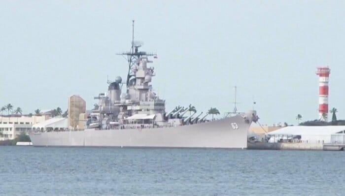 記念艦としてハワイで展示されているかつての戦艦「ミズーリ」（資料）