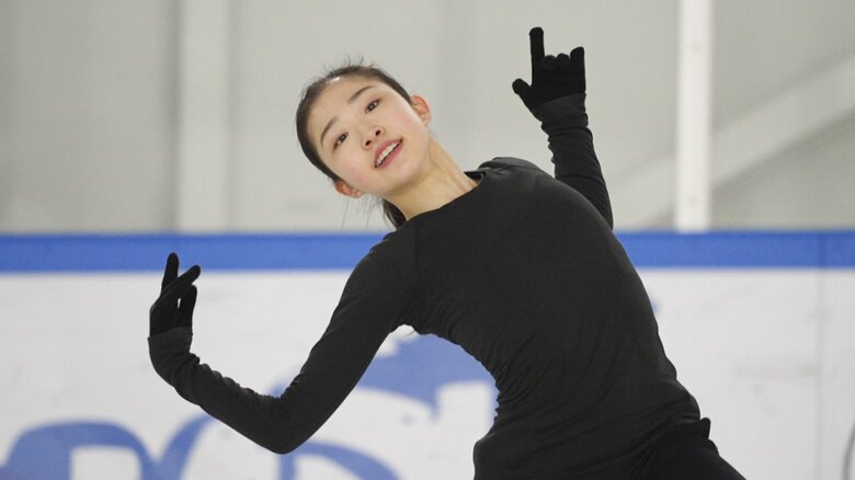 氷上練習をする千葉