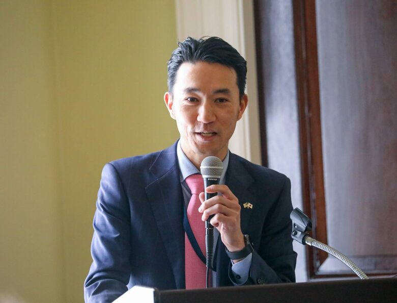 日米交流促進を担当する在米日本大使館の金城太一参事官