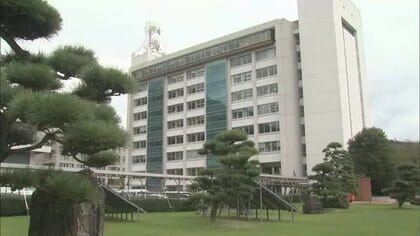 自動車事故で男性に大けがさせた女性教諭を戒告の懲戒処分　県教委「信頼を損なう行為で極めて遺憾」