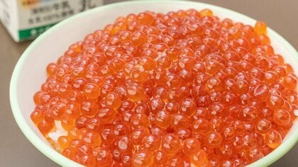 北海道標津町では学校給食に「イクラ丼」!? 別の日にはホタテ料理も…担当者「教室から歓喜の声が聞こえます」
