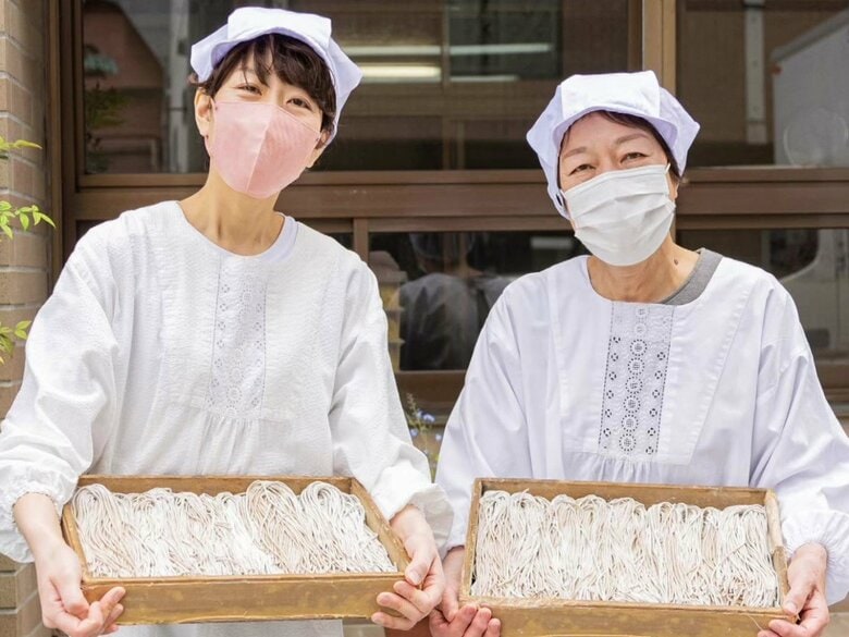 銀行辞めた娘が3年で売上を5倍に…廃業危機を乗り越えた創業100年超の老舗「松澤製麺所」 親子が二人三脚で守り続ける味｜FNNプライムオンライン