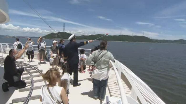 ７月２１日は海の日…岡山～小豆島・土庄航路で小学４年生の男の子が「一日船長体験」【岡山・香川】｜FNNプライムオンライン