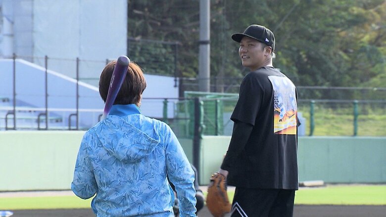 対談の翌日はグラウンドでノック